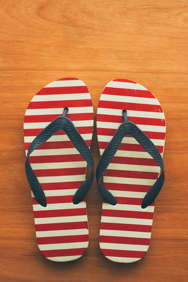 À la conquête du confort absolu : Caractéristiques principales des claquettes requin